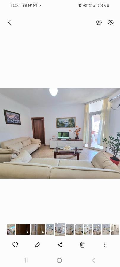 Friendly Apartment Golem 골렘 외부 사진